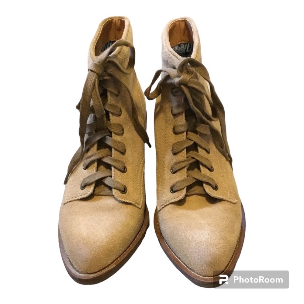 Dingo Suede Boots 7.5